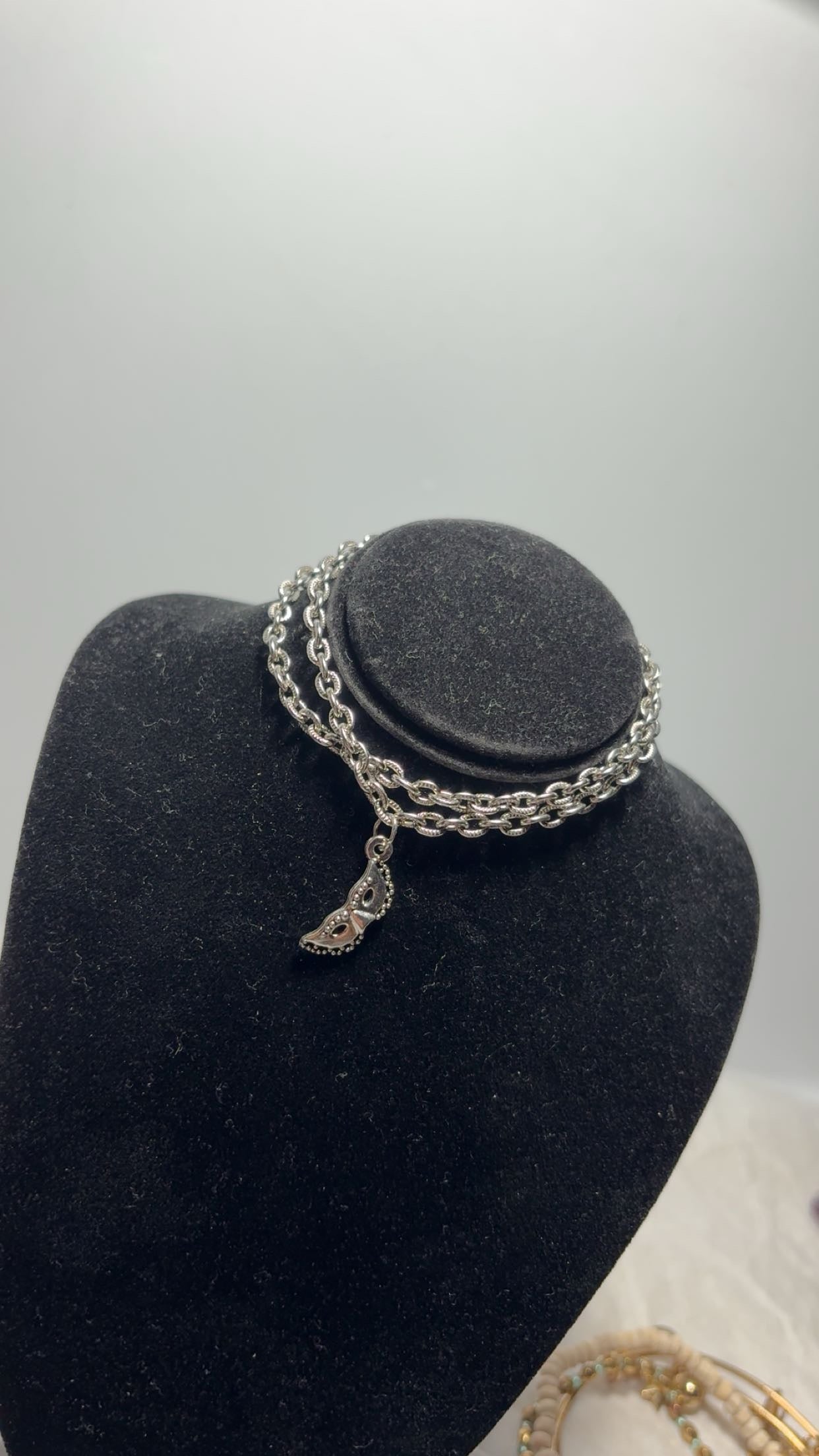 Theater double chain bracelet